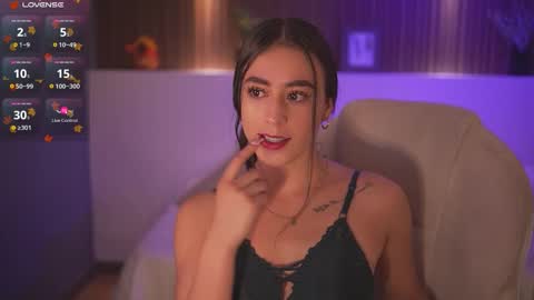 Snapshot of camila_martinez9 chatting on November 2025 11:43:01 AM camila_martinez9 online show from November 2025 11:43:01 AM