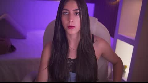 Snapshot of camila_martinez9 chatting on November 2025 11:33:02 AM camila_martinez9 online show from November 2025 11:33:02 AM