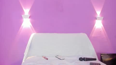 Snapshot of camila_thomsson chatting on November 2025 08:31:01 PM Cami thomsson online show from November 2025 08:31:01 PM