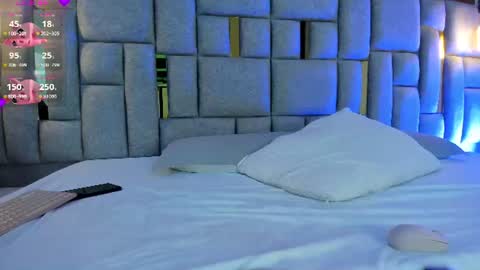camilaa_smith_ online show from July 2026 07:20:02 PM