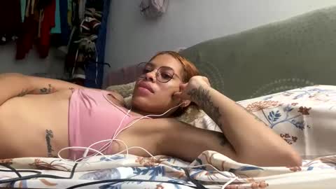 kira online show from September 2025 06:40:02 PM