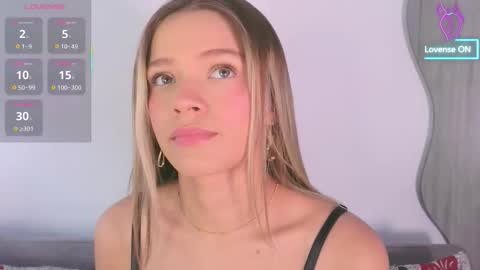 Camila Monroee  online show from January 2026 02:32:02 PM