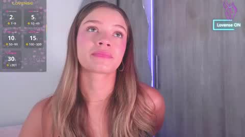 Camila Monroee  online show from April 2026 02:08:01 PM