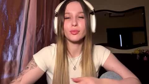 Snapshot of camilermon chatting on March 2026 07:34:01 AM Miki online show from March 2026 07:34:01 AM