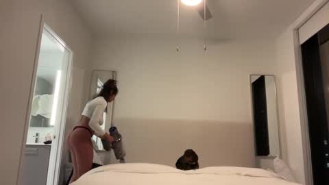 camiliakxoxo online show from October 2025 12:19:02 AM