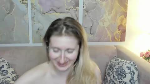 Snapshot of camilladreamer chatting on May 2026 01:02:04 AM camilladreamer online show from May 2026 01:02:04 AM