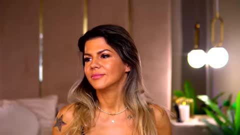 Camy online show from November 2025 11:18:01 PM