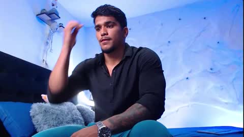 camilo_contre21 online show from October 2025 07:03:02 PM