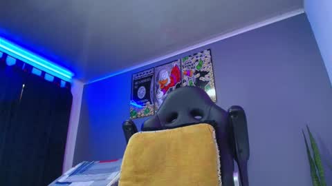 Snapshot of camiloalvarezzz3 chatting on October 2025 04:27:02 PM CAMILO online show from October 2025 04:27:02 PM