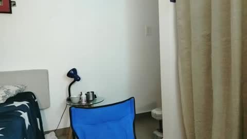 Snapshot of camilosaennz chatting on December 2025 02:31:02 AM camilo online show from December 2025 02:31:02 AM