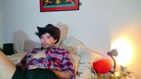 Snapshot of camilosaennz chatting on January 2026 03:09:02 AM camilo online show from January 2026 03:09:02 AM