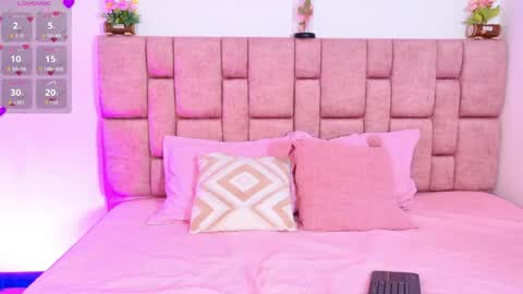 camiluxe online show from January 2026 08:44:01 PM