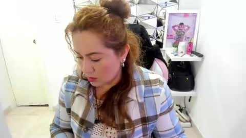 Snapshot of camixxx_m chatting on June 2026 12:09:02 PM camixxx_m online show from June 2026 12:09:02 PM