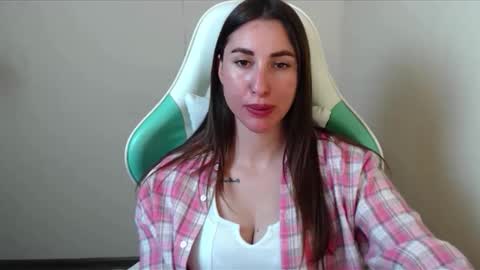 cammila horn online show from May 2026 02:45:01 PM