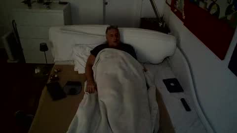 Snapshot of camunication chatting on February 2025 04:16:01 PM camunication online show from February 2025 04:16:01 PM