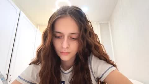 Anna  online show from January 2026 07:56:01 AM