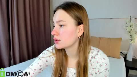 Candy online show from November 2025 01:17:02 AM