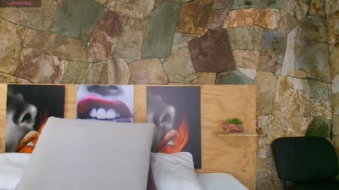 Jolie online show from October 2025 09:02:01 PM