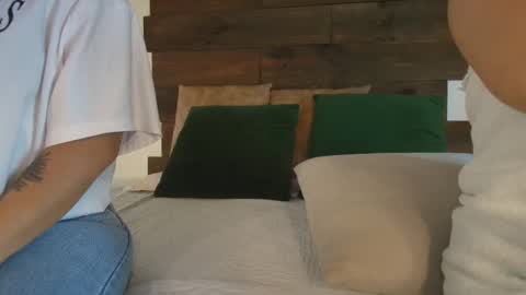 Jolie online show from October 2025 08:32:02 PM