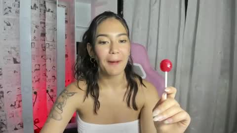 Nickol online show from December 2024 11:57:01 PM