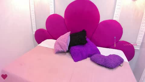 Snapshot of candy_rogeers chatting on February 2025 01:24:01 PM Candy online show from February 2025 01:24:01 PM