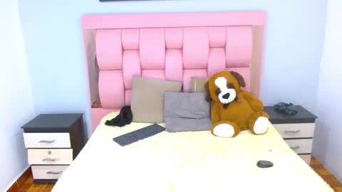 Candy  online show from January 2026 06:43:02 PM