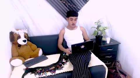 Candy  online show from January 2026 12:07:02 PM