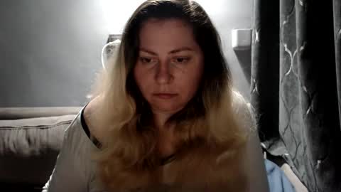 Laura online show from May 2026 07:30:01 PM