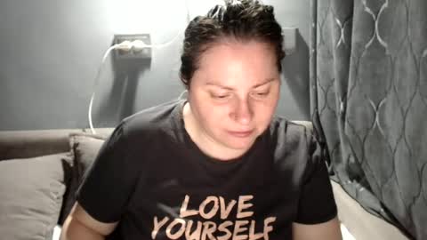 Laura online show from June 2026 09:20:01 PM
