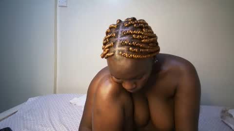 candycurly_ online show from November 2025 03:24:02 PM