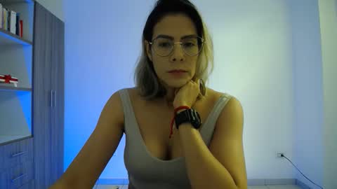 Candy Dowson online show from February 2026 07:23:02 PM