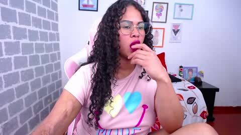 Karen online show from December 2024 08:23:02 AM