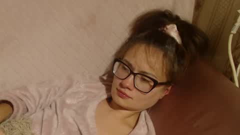 say meow and send tips  online show from October 2025 06:39:02 PM