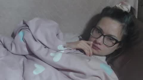 say meow and send tips  online show from January 2026 07:56:02 AM