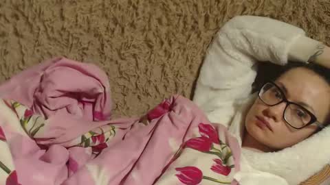 say meow and send tip  online show from February 2025 03:09:01 AM