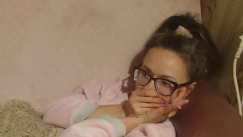 say meow and send tip  online show from October 2025 11:00:02 AM