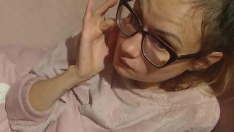 say meow and send tip  online show from November 2025 07:13:02 PM