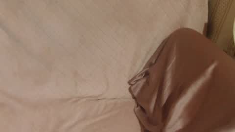 say meow and send tip  online show from April 2026 08:25:02 PM