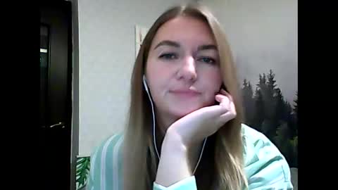 Daisy online show from October 2025 08:53:02 PM