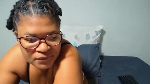 candyyumsaerolaxx online show from June 2026 06:04:02 AM