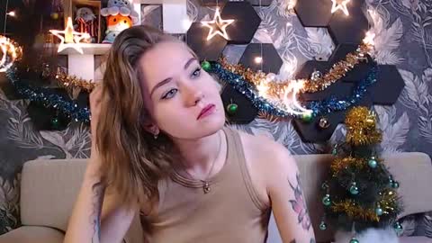 Mia online show from December 2024 02:21:01 AM