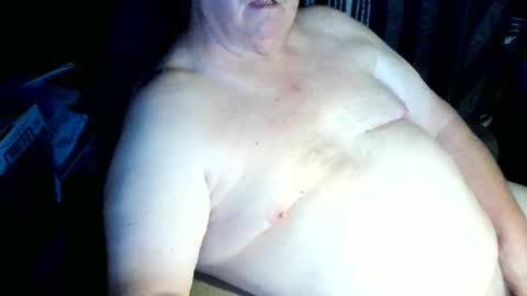 canoelicker69 online show from October 2025 06:41:02 PM