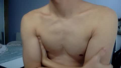 Snapshot of caobicao chatting on January 2025 04:53:01 PM contrast moe online show from January 2025 04:53:01 PM