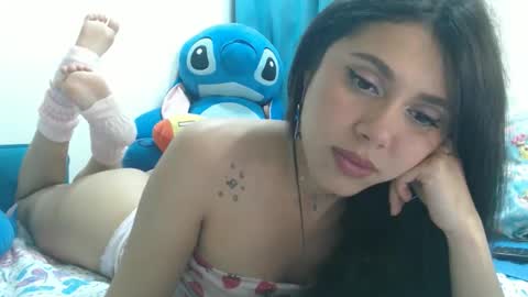 Snapshot of caramel_doll_ chatting on April 2026 02:12:02 AM ing online show from April 2026 02:12:02 AM