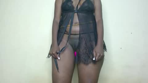 caramelebony_ online show from January 2025 08:11:02 PM