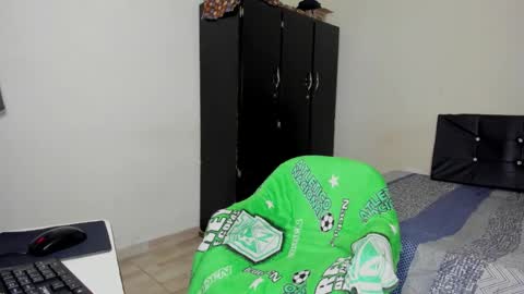 Carlos and Cristian  online show from October 2025 08:41:02 PM