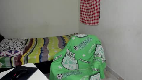 Carlos and Cristian  online show from March 2026 05:00:02 AM