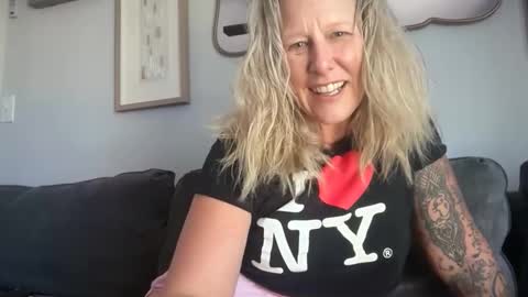 carebear5719 online show from March 2026 05:07:01 PM