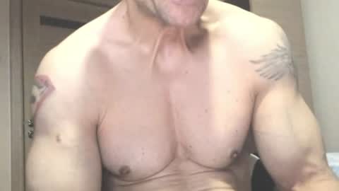 Snapshot of carin_the_body chatting on June 2026 07:16:01 PM Laz online show from June 2026 07:16:01 PM