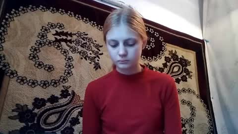 Snapshot of carissaalderson chatting on May 2026 02:18:01 AM Kira online show from May 2026 02:18:01 AM